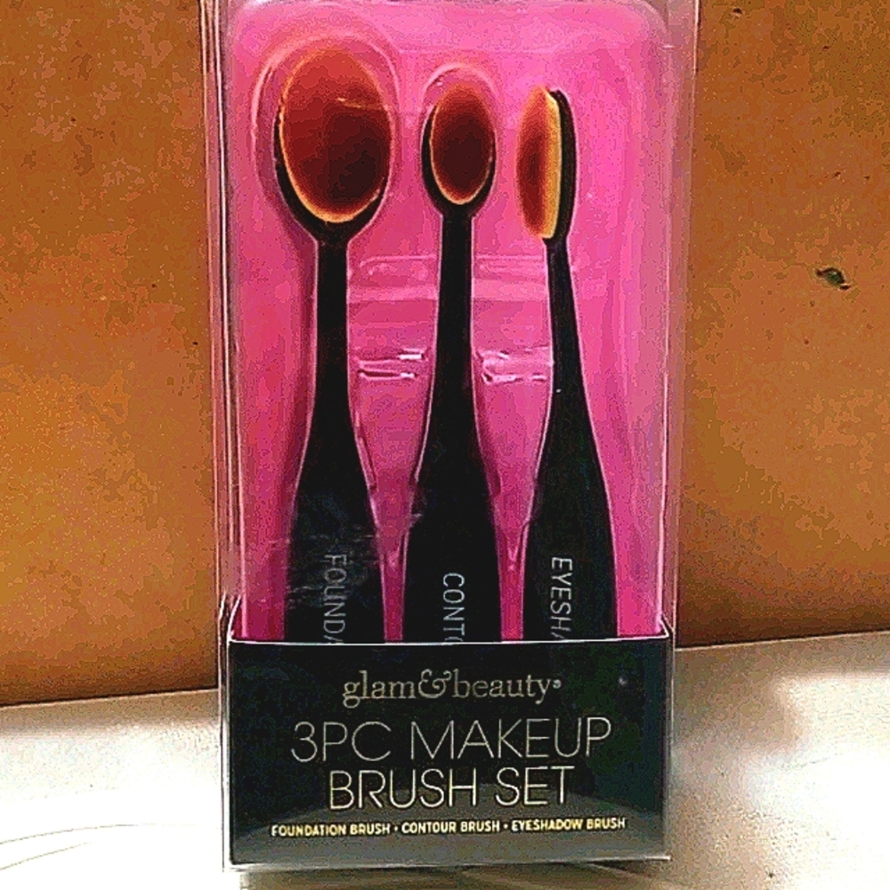 MAKEUP BRUSH SET